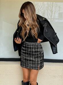 SHEIN LUNE 休闲优雅复古通勤百搭款，适合秋冬季节，舒适保暖，仿纹理黑色格子印花中腰开衩迷你裙，女士款