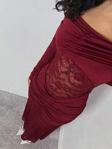 Glamine 女士优雅蕾丝拼接荷叶边长袖露肩连衣裙 - 酒紅色 - 查看 7