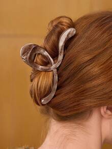 MOTF PREMIUM DARK BROWN WAVY HAIR CLAW CLIP - Rust Brown - View 4