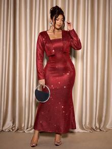 Cravure Plus Size Women Silver Foil Sexy Bandeau Cinched Waist Mermaid Hem Bodycon Dress With Small Cardigan Outerwear 2 Piece Set