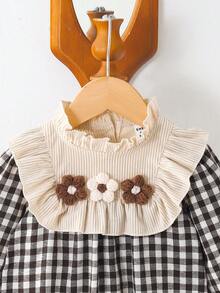 SHEIN Vintaside Kids 女婴复古优雅棕色格子灯芯绒荷叶边长袖连衣裙，适合休闲、优雅、可爱的日常穿着 - 棕色 - 查看 5