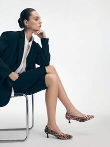 Mnmlis 女士尖头豹纹时尚高跟鞋，适合日常穿着 - 彩色 - 查看 5