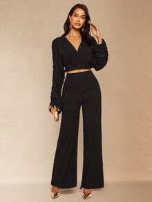 Silquee Damen Set aus einfarbigem überlappenden V-Ausschnitt Plissee Fledermausärmel Kurz-Top und Hose, 2 Stücke Mode-Set - Schwarz - Übersicht 6