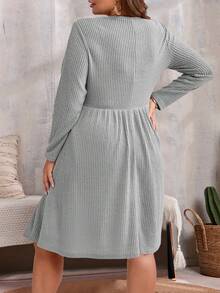 EMERY ROSE 大码纯色圆领口袋休闲长袖秋季连衣裙 - 灰色 - 查看 5