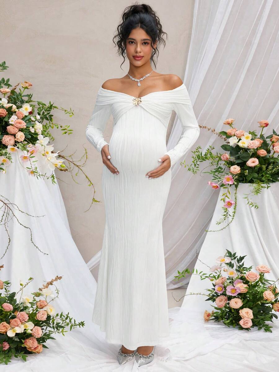 Momance Elegant Textured Solid Color Metal Decor Fitted Off-Shoulder Long Sleeve Mermaid Maternity Dress - White - View 1