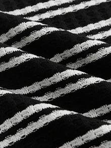 Manfinity VCAY 男士圆领长袖时尚休闲条纹T恤 - 黑與白 - 查看 5