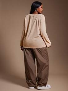 SHEIN SXY 大码女式基础款纯色卡其色休闲复古做旧街头风长袖T恤，宽松朋克摩托车图案印花T恤，饰有金属链条，百搭日常穿着/音乐节/夜店/派对，适合嘻哈、休闲、街头风、西式服装、音乐节、复古、极简主义、演唱会、嘉年华派对、度假、郊游、假期、节日、约会之夜、聚会、生日、单身派对、辣妹风、休闲、锐舞、简约、时尚、俱乐部、可爱、休闲、购物、街头服饰、外出等场合 - 卡其色 - 查看 7