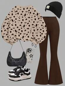 SHEIN Leap Crew مجموعة من قطعتين، بلوزة كاجوال بياقة طاقم طويلة الأكمام وبنطال واسع بنمط الأرنب والنمر البني والخاكي، مناسبة للفتيات المراهقات في فصلي الخريف والشتاء، قطنية ناعمة وسميكة