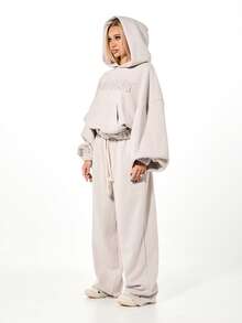 SUMWON WOMEN Áo hoodie dáng lửng cỡ lớn có họa tiết thêu chữ và túi giữa cho phong cách dạo phố thoải mái mùa đông thu - Xám - Xem 5