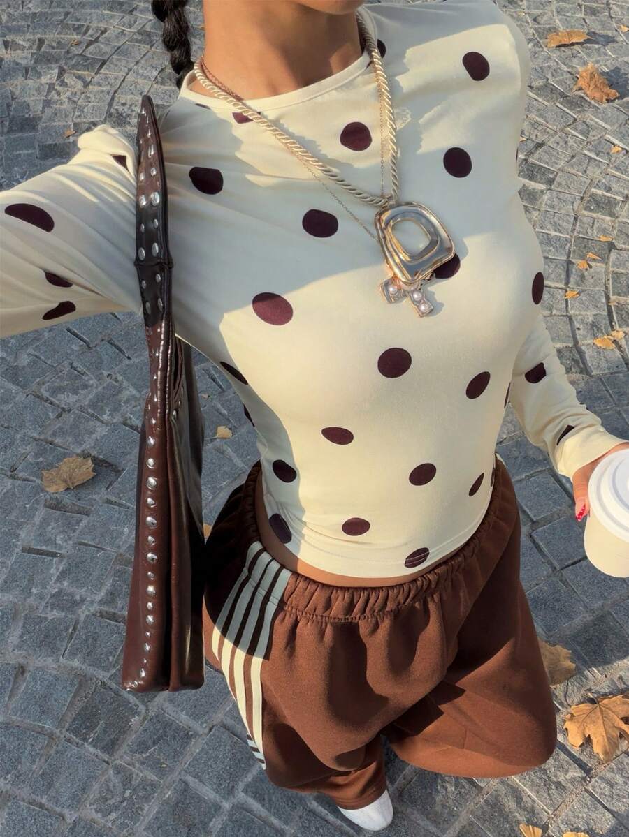 Muchica 女士休闲复古波点印花黄色针织长袖修身T恤，适合外出、返校、街头风、Y2K风格，也适合春秋季日常通勤，图案T恤