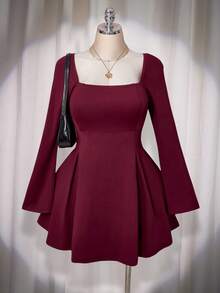 SHEIN ICON Váy đỏ ôm cổ vuông cỡ lớn cho nữ - Đỏ - Xem 2