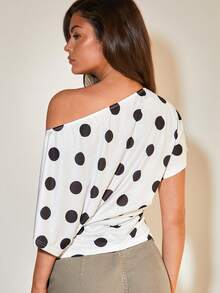 COSMINA Women's Elegant Polka Dot Oblique Shoulder T-Shirt, Versatile For Dating, Commuting, Office Wear, All Seasons Over The Shoulder Top,Graphic Tees - Black and White - View 2