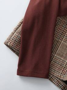 Franclia Retro-Chic Versatile Plaid Wool Suit With Belt, Perfect For Autumn And Winter, Paired With Shorts, Casual Shorts, Autumn And Winter Shorts, Turtleneck Knit Long-Sleeved Base Layer, Winter Outfit, Comfortable Women's Autumn And Winter Clothing, Autumn And Winter Women's Two-Piece Suit, Winter Outfit, Retro Plaid With Turtleneck Long-Sleeved Base Layer, New Year's Clothing Set, Brown Top, Winter Plaid Shorts.