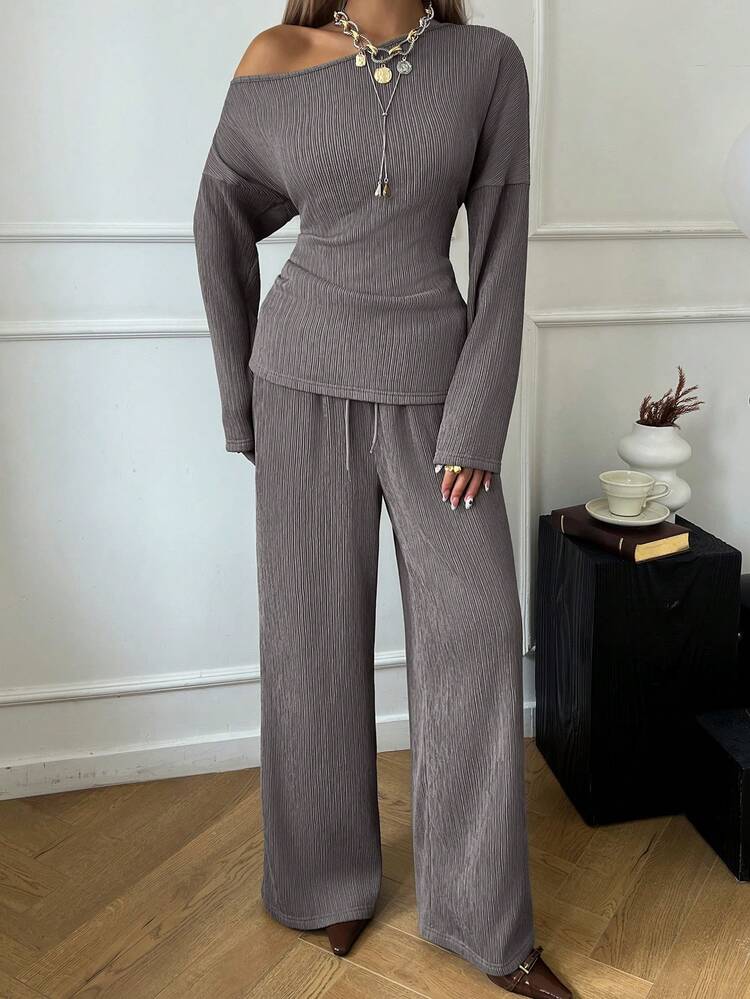 2pcs Women Autumn Simple Solid Color Oblique Shoulder Textured Long Sleeve Top And Pants Set
