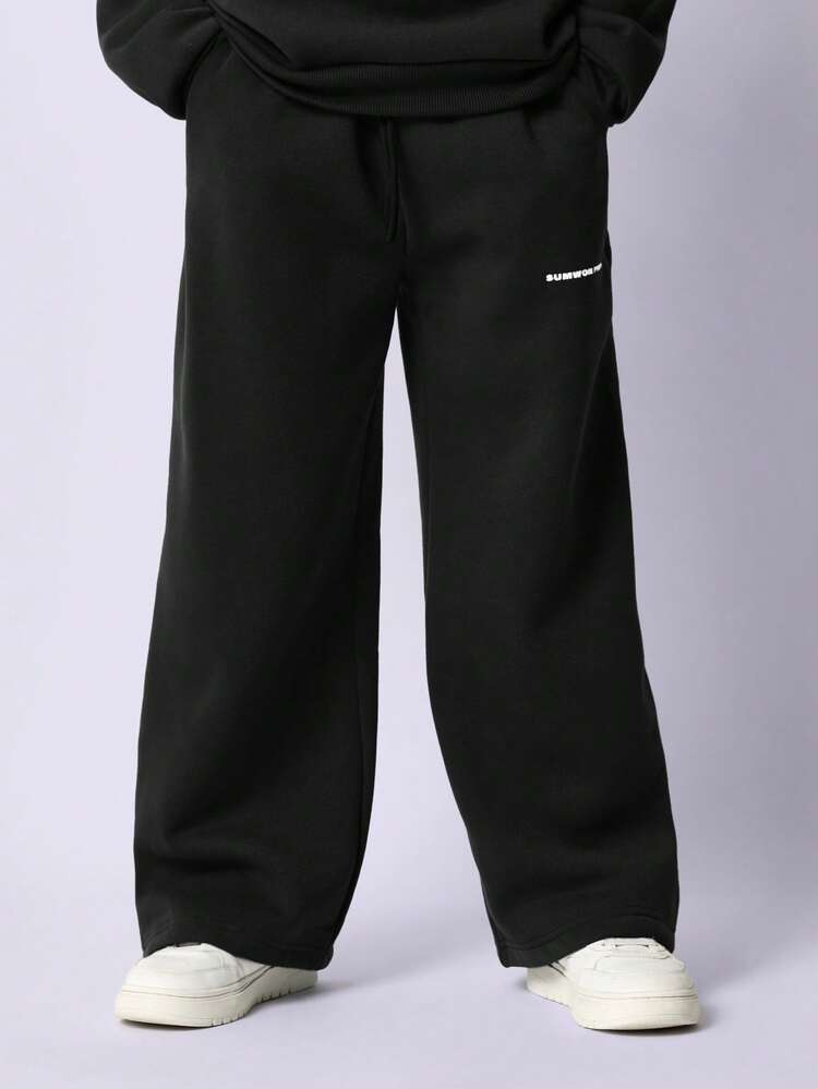 グラフィック入りパーカー＆スウェットパンツ コーディネートセット