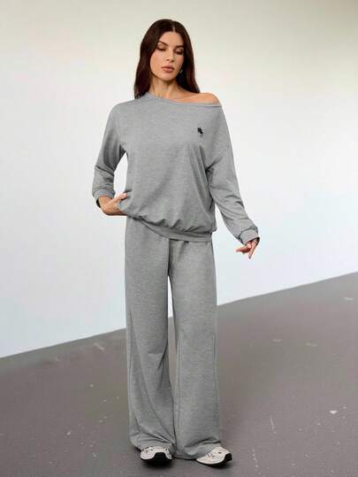 SHEIN Tall 2 件套女士休闲、运动、学院风运动衫套装，带有小马标志，适合返校季、秋冬季