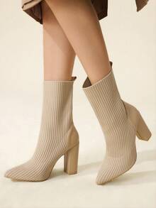 CUCCOO BASICS 女士时尚杏色针织弹力面料尖头粗跟中筒靴，修身显腿，适合通勤、约会、聚会、度假 - 杏色 - 查看 7