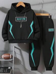 SHEIN Vacaura 2件套幼儿男童（加大码）波士顿和闪电印花连帽运动衫和运动裤休闲装 - 黑色 - 查看 3