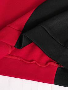 SHEIN Tween Boy 运动款大字母拼色连帽卫衣，适合春夏秋冬，适合户外玩耍、上学、街拍、聚会和居家休闲，性价比高