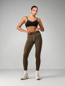 MISSGUIDED Women's High Rise Seamless Athletic Leggings With Contrast Piping Active Workout Bottoms - Black - View 3
