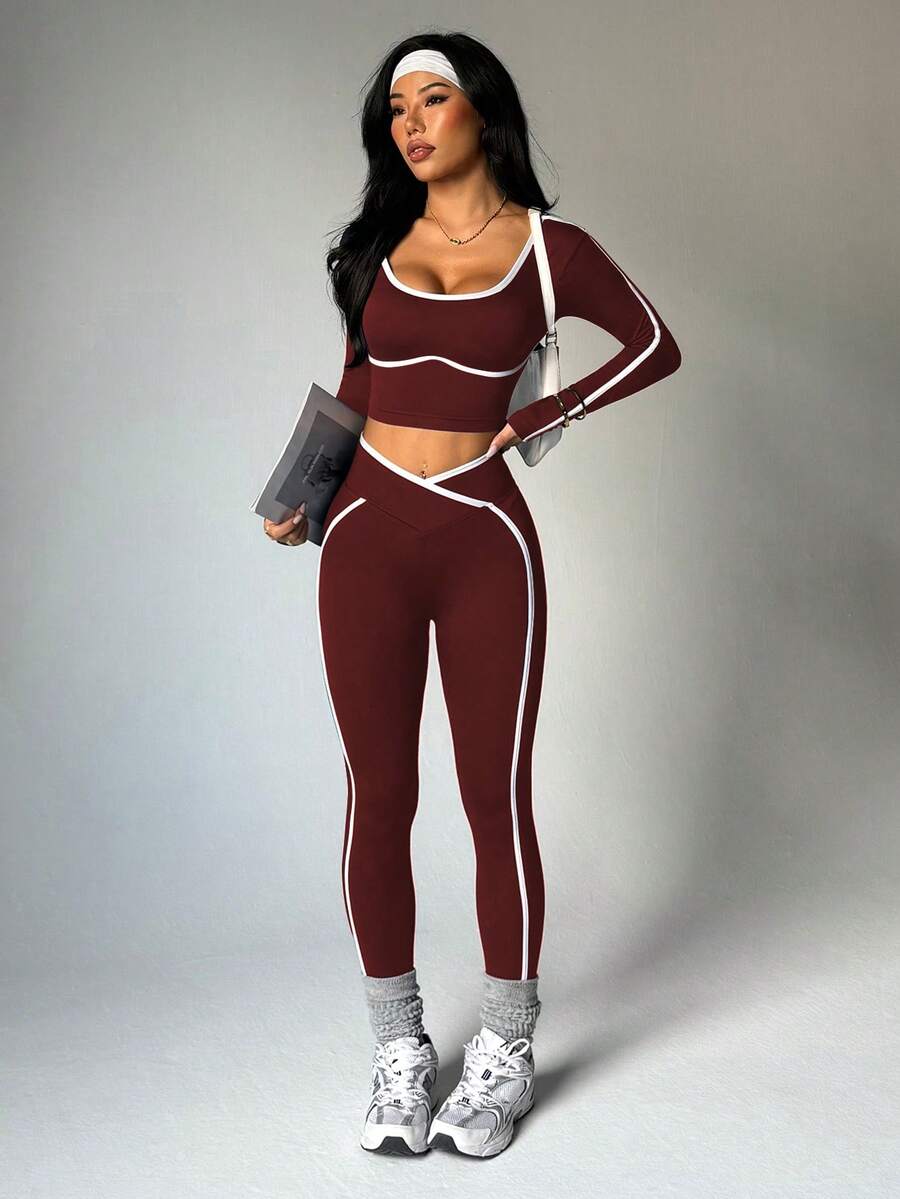 SHEIN Sports 无缝高弹瑜伽健身女式运动交叉腰带撞色套装 - 酒紅色 - 查看 1