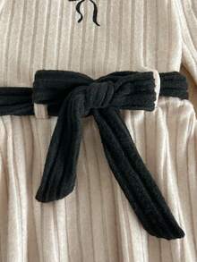 女童长袖套头连衣裙，配腰带，黑色滚边撞色羊腿袖，休闲百搭，适合外出和通勤，秋冬季 - 杏色 - 查看 4