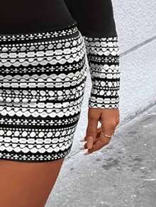 EMERY ROSE Spring/Autumn Black & White Geometric Pattern Patchwork Fitted Casual Dress, Stylish Party Dress - Black and White - View 3