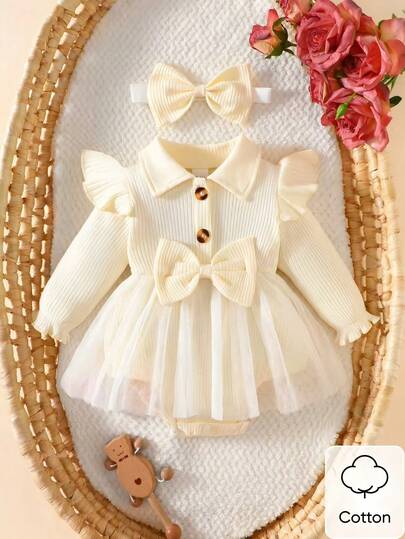 新生儿宝宝豆沙粉翻领长袖蝴蝶结拼接网纱连体衣和发带，采用全新面料，舒适、柔软、时尚、优雅又可爱