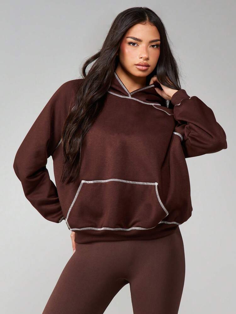 MISSGUIDED Felpa con cappuccio oversize marrone con cuciture a contrasto bianche, tasca centrale, maniche lunghe, felpa casual per l'autunno e l'inverno