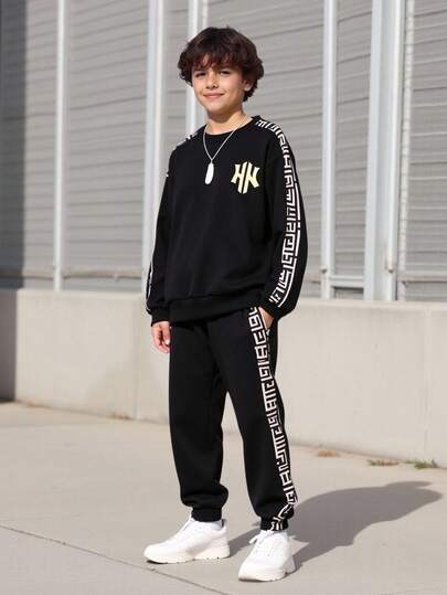  2pcs Vacaura Boy Outdoor Casual Khaki Patchwork Geometric Sweatshirt And Pants Set, Suitable For Autumn/Winter Outings