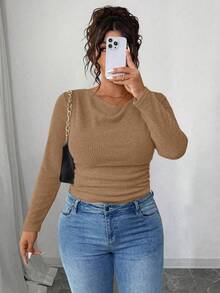 Elenzga Áo thun dài tay ôm sát cổ bèo nhún họa tiết cổ điển cỡ lớn cho nữ RosyDaze - Màu Khaki - Xem 7