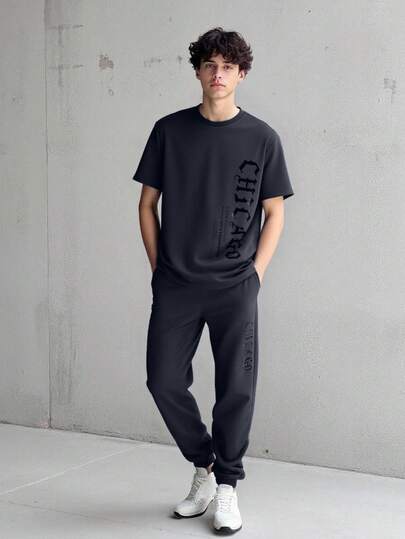 Vacaura 2pcs Casual Loose Fit Teenager Boys English Graphic Crew Neck T-Shirt And Comfortable Relaxed Fit Pants Set, Snug Fit Silhouette, Suitable For Multiple Seasons, Ideal For School And Everyday Casual Wear