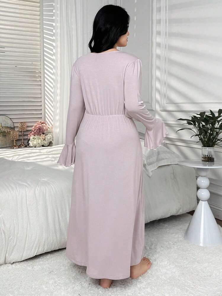 Dazy Plus Plus Size Women Elegant Bow Decor Colorblock Stretchy Fitted Long Nightgown
