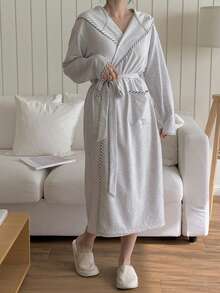 DAZY Women's Minimalist Patchwork Trim Hooded Long Robe, Autumn/Winter - Light Grey - View 5