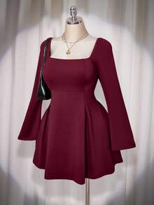 SHEIN ICON Váy đỏ ôm cổ vuông cỡ lớn cho nữ - Đỏ - Xem 4