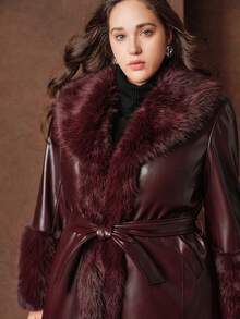 Anewsta معطف طويل بأسلوب جديد مع ياقة فرو قابلة للإزالة، من الجلد الصناعي اللامع باللون البرغندي مع حزام، مناسب للمقاسات الكبيرة في فصلي الخريف والشتاء - مشاهدة 5