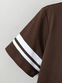 Vacaura 2 件男童休闲装，春夏新款，简约图案印花黑色圆领 T 恤搭配裤子套装，T 恤搭配撞色袖口饰边，裤子采用侧面板设计，适合夏季 - 咖啡棕 - 查看 4