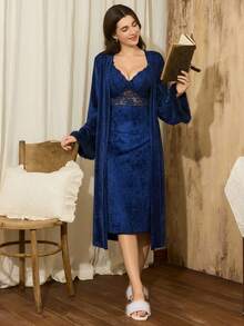 Côtesoire 法式优雅高端秋冬金色天鹅绒流苏睡袍和性感天鹅绒蝴蝶结装饰吊带睡裙两件套睡衣，适合居家休闲和外穿。 - 藏蓝色 - 查看 6