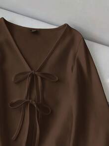 SHEIN LUNE 女士休闲V领喇叭袖扭结前襟上衣，适合早春和秋季穿着，是约会和度假的理想之选，波西米亚风格，有深棕色、巧克力棕色和咖啡棕色可选；优雅的女性化上衣。夏季 - 彩色 - 查看 6