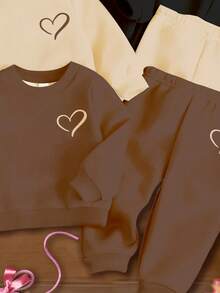 SHEIN Baby Girl Vintage Cute Heart Print Sweatshirt And Pants Set,Soft Knit Loose Crew Neck Outfit,Family Matching Autumn Brown Black Khaki Merlot Clothes - Multicolor - View 6