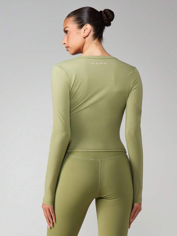 MISSGUIDED Long Sleeve V Neck Fitted Top Sage Green Casual Layering Basic Tee Stretch Knit Pullover Fall Winter Essential