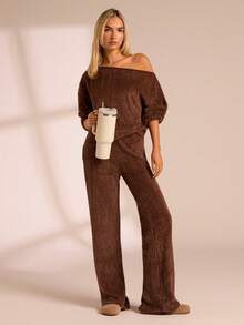 Glamine 女士性感不对称肩部加绒加厚长袖宽松上衣和加厚长款阔腿裤两件套 - 咖啡棕 - 查看 3