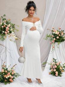 Momance Elegant Textured Solid Color Metal Decor Fitted Off-Shoulder Long Sleeve Mermaid Maternity Dress - White - View 4