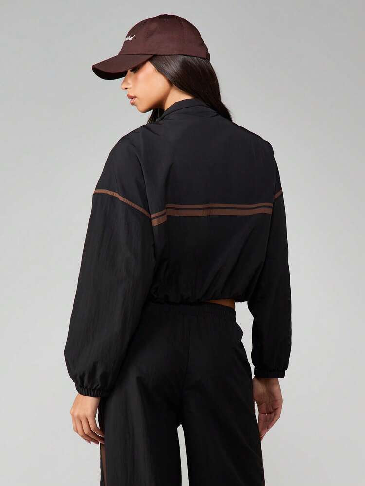 MISSGUIDED Nylon Windbreaker Jacket With Contrast Brown Stripe Detail Ribbed Cuffs Full Zip Closure Casual Outerwear Fall Winter