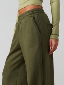 MISSGUIDED Women Wide Leg Sweatpants With Side Pockets Relaxed Fit Casual Lounge Pants Comfortable Elastic Waistband Joggers For Everyday Wear - Green - View 6