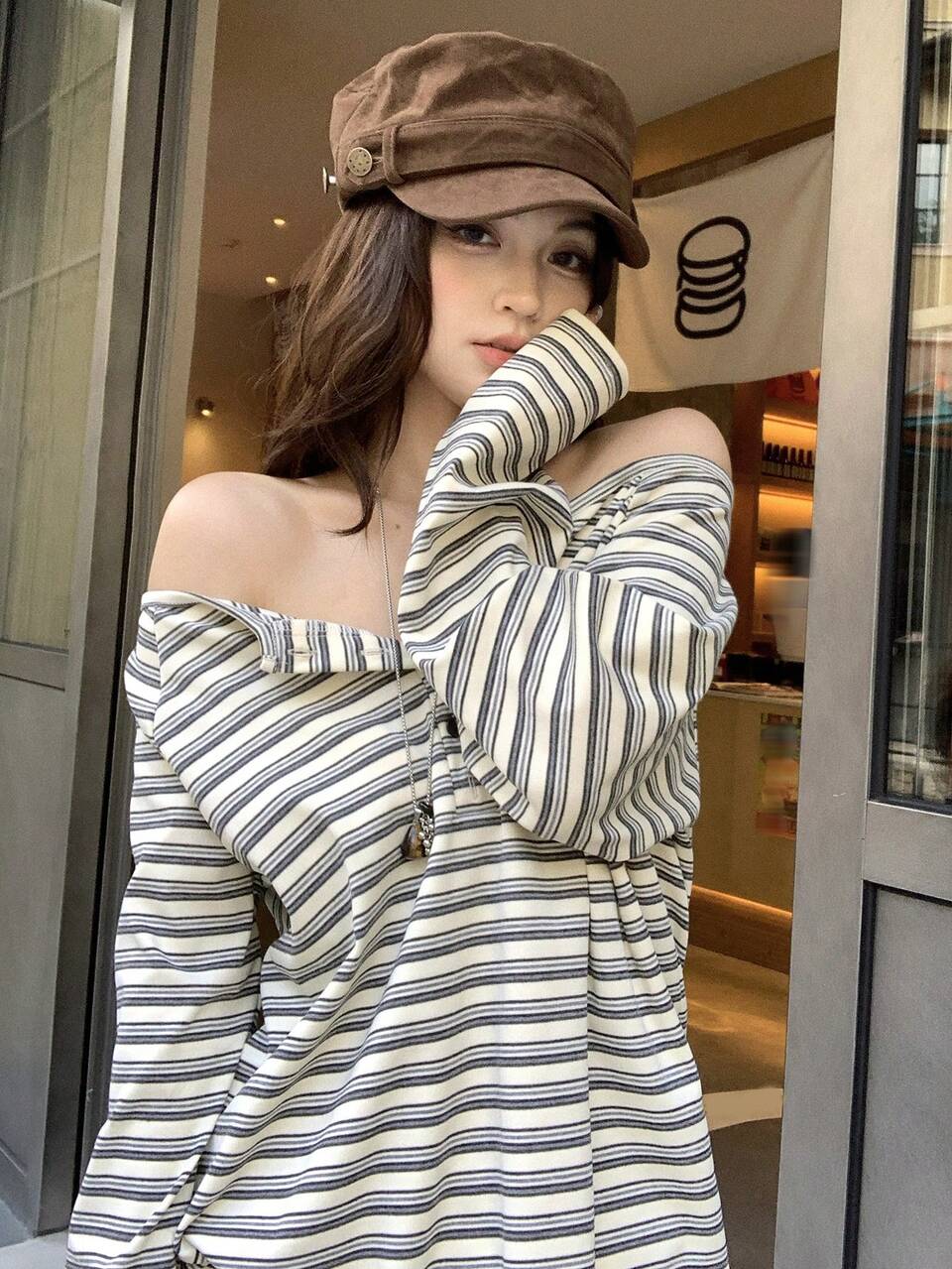 Women's Striped Korean Style Casual Long Sleeve T-Shirt Off The Shoulder