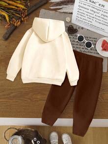 SHEIN Playful Pals Cozy Fall & Winter Styles Young Girls Casual Fashion Creative Personalized Fresh Simple Cute Cartoon Bear Beret Hat Design Letter Slogan Graphic Print Relaxed Hoodie And Sweatpants Set, Comfortable Outfit - Multicolor - View 2