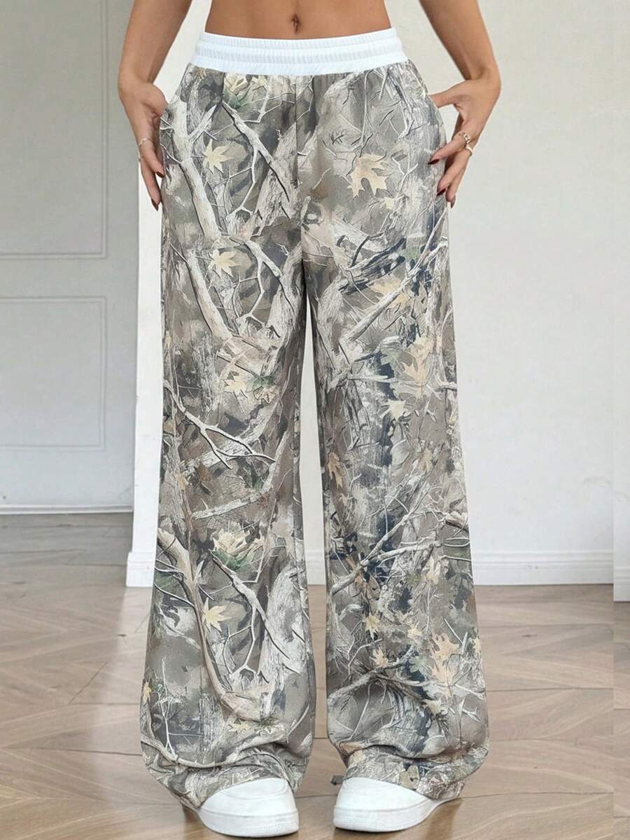 SHEIN Quần thể thao ống rộng dáng rộng in họa tiết lá cây và ngụy trang cho bé gái tuổi teen Glowzi - màu xanh lá - Xem 1
