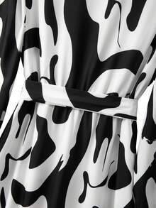 GlowEve CURVE Elegantes Kleid mit Rüschenkragen, Langarm und Gürtel, Große Größen, texturierter Muster, geeignet für den täglichen Arbeitsweg