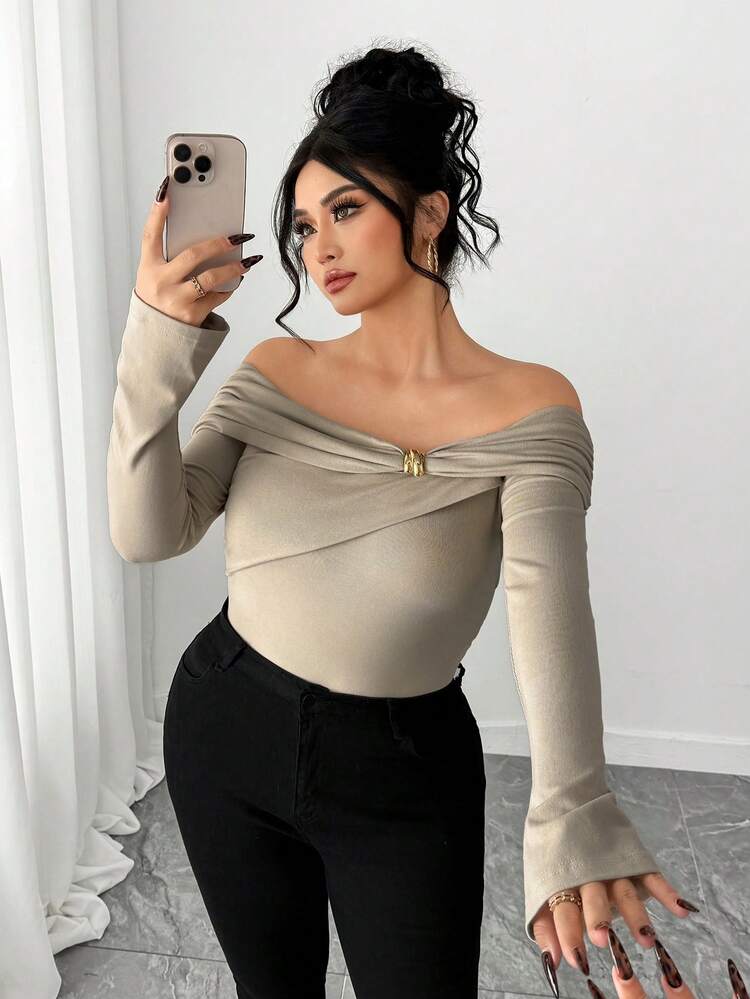 Dazy Plus Plus Size Women's Solid Color Elastic Casual Elegant Off-Shoulder Tight Fit Long Sleeve T-Shirt, Spring/Summer